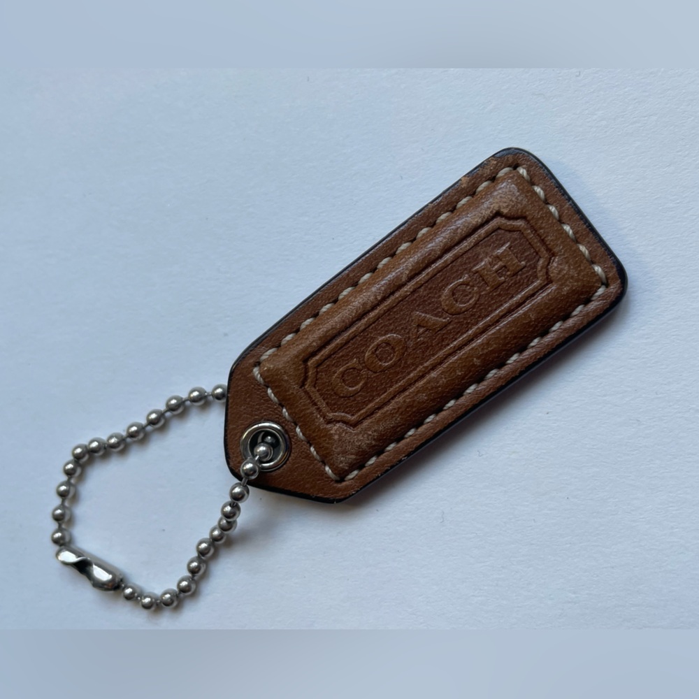 Coach Leather Hang Tag With Chain - Picture 5 of 7